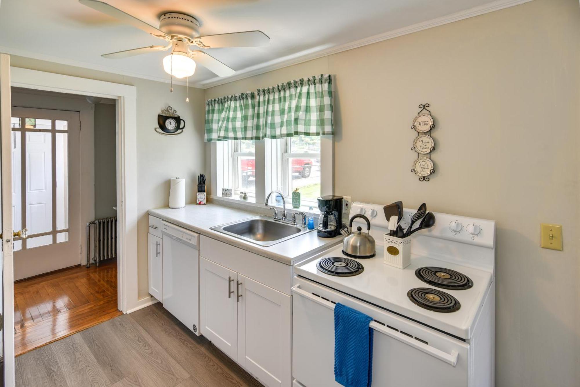 Newport House Less Than 3 Mi To Beaches And Bowens Wharf! Esterno foto